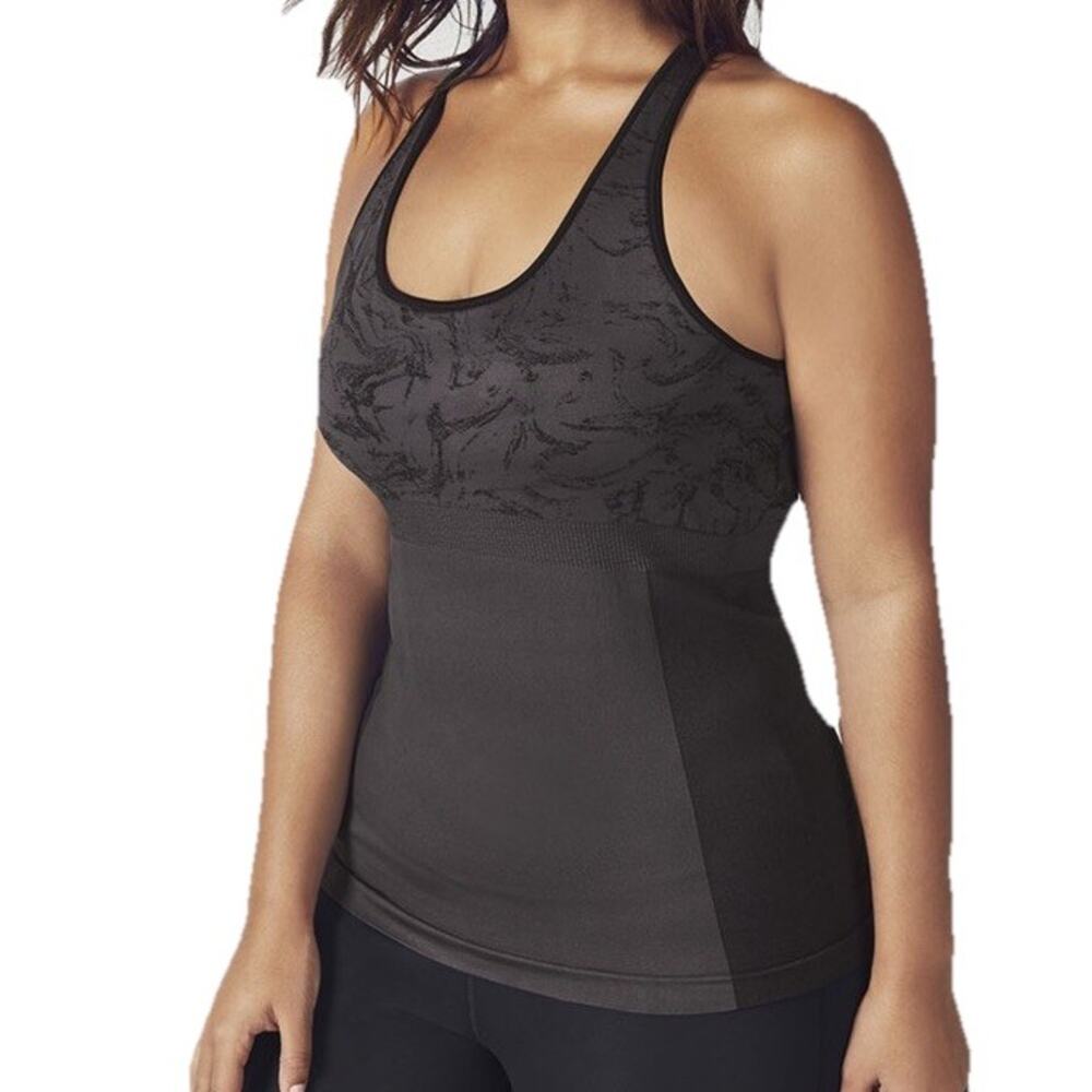 FABLETICS Eliza Seamless Tank Compression Racerback Built N Bra Wireless Size SM